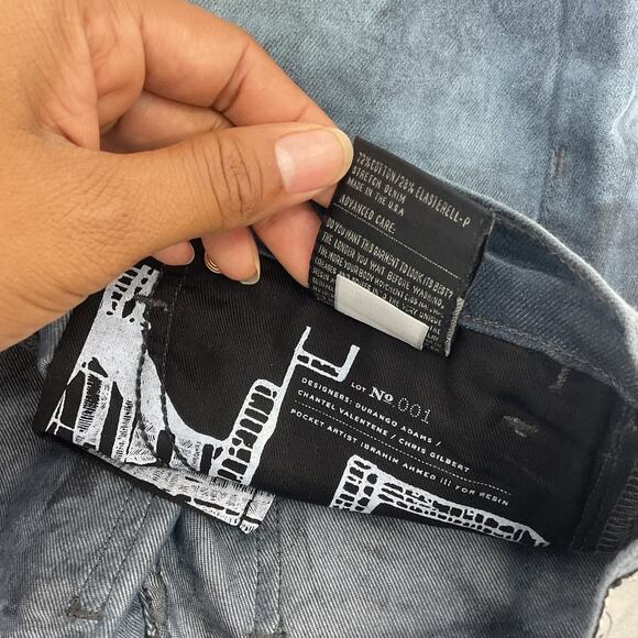 Women's Blue Jeans - Picture 5 of 5